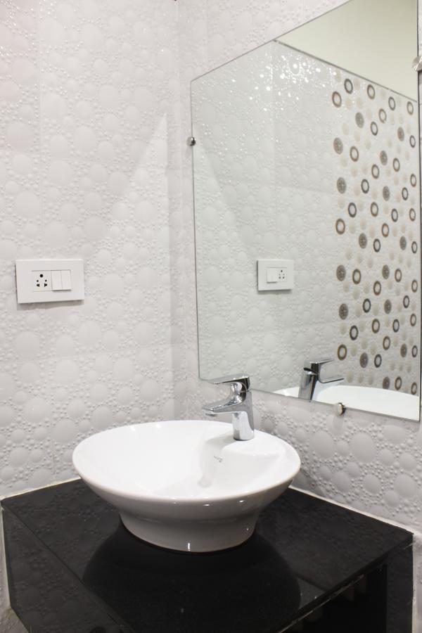 Hotel Grand Gayathri Khammam Eksteriør bilde